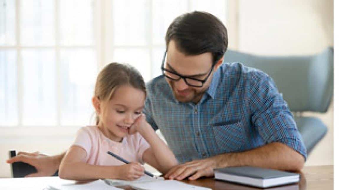 Ebeveynler Çocuklarının Ders Çalışma Motivasyonunu Nasıl Artırabilir?